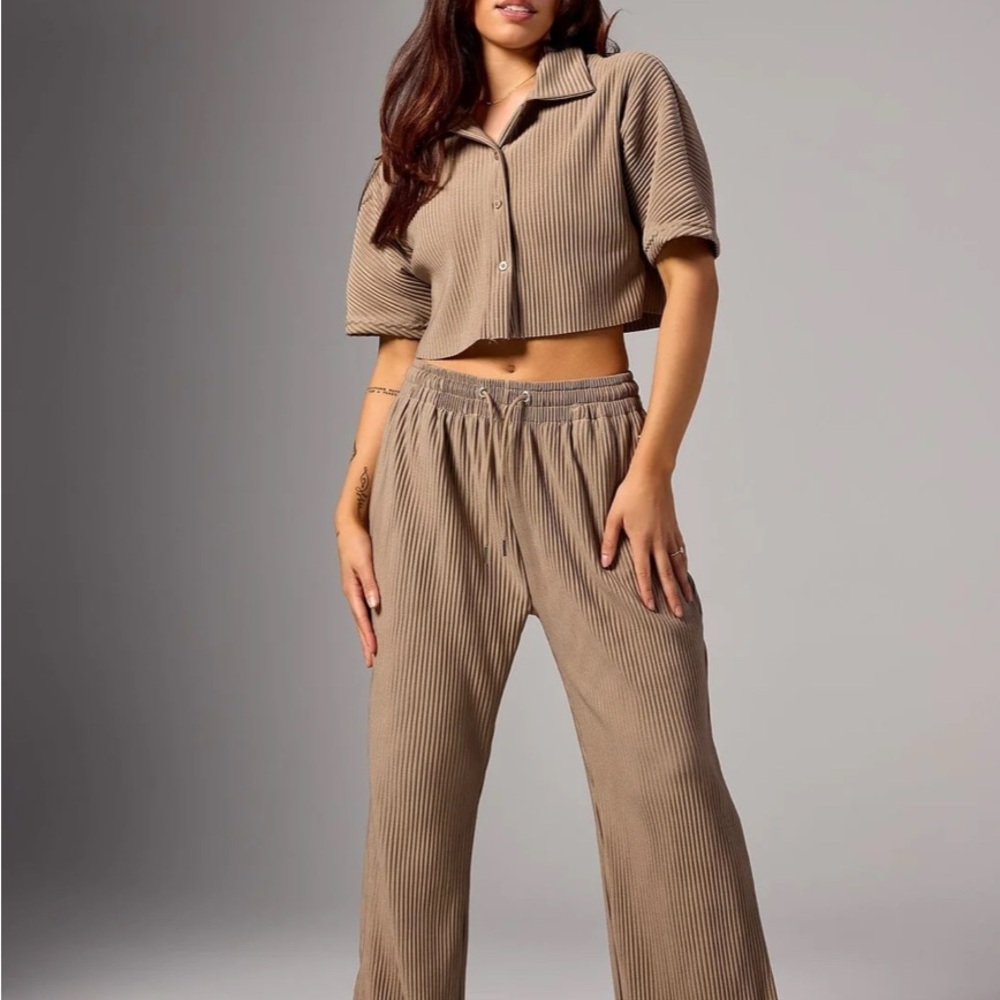 YoungLA Pleated Set